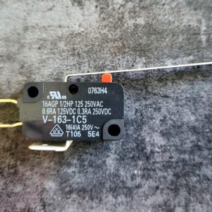 Mikrowyłącznik chwytaczy V-163-1C5 Omron Macpuarsa
