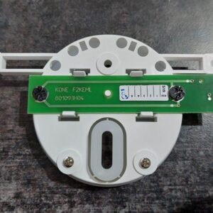 KM804131G01 Mocowanie dekielka Eco Disc do panelu dyspozycji Kone