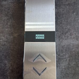 KM51010321V007 Kaseta wezwań LCS ze strzałkami KONE